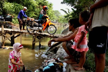 fav18-Herianus-Pak Pos yang Selalu Dinanti