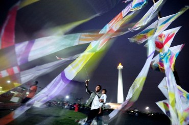 01_Anom Manik Agung_Menikmati malam_08123800481