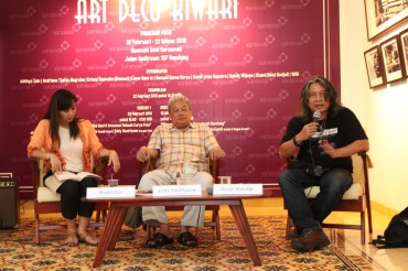 diskusi pameran foto art deco kiwari