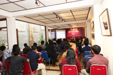 diskusi pameran foto art deco kiwari