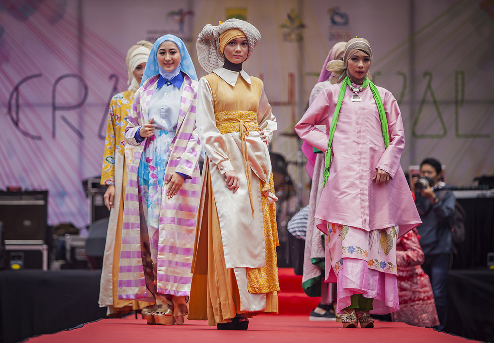 02_Sony Herdiana_Stylish and Elegant_081220109420